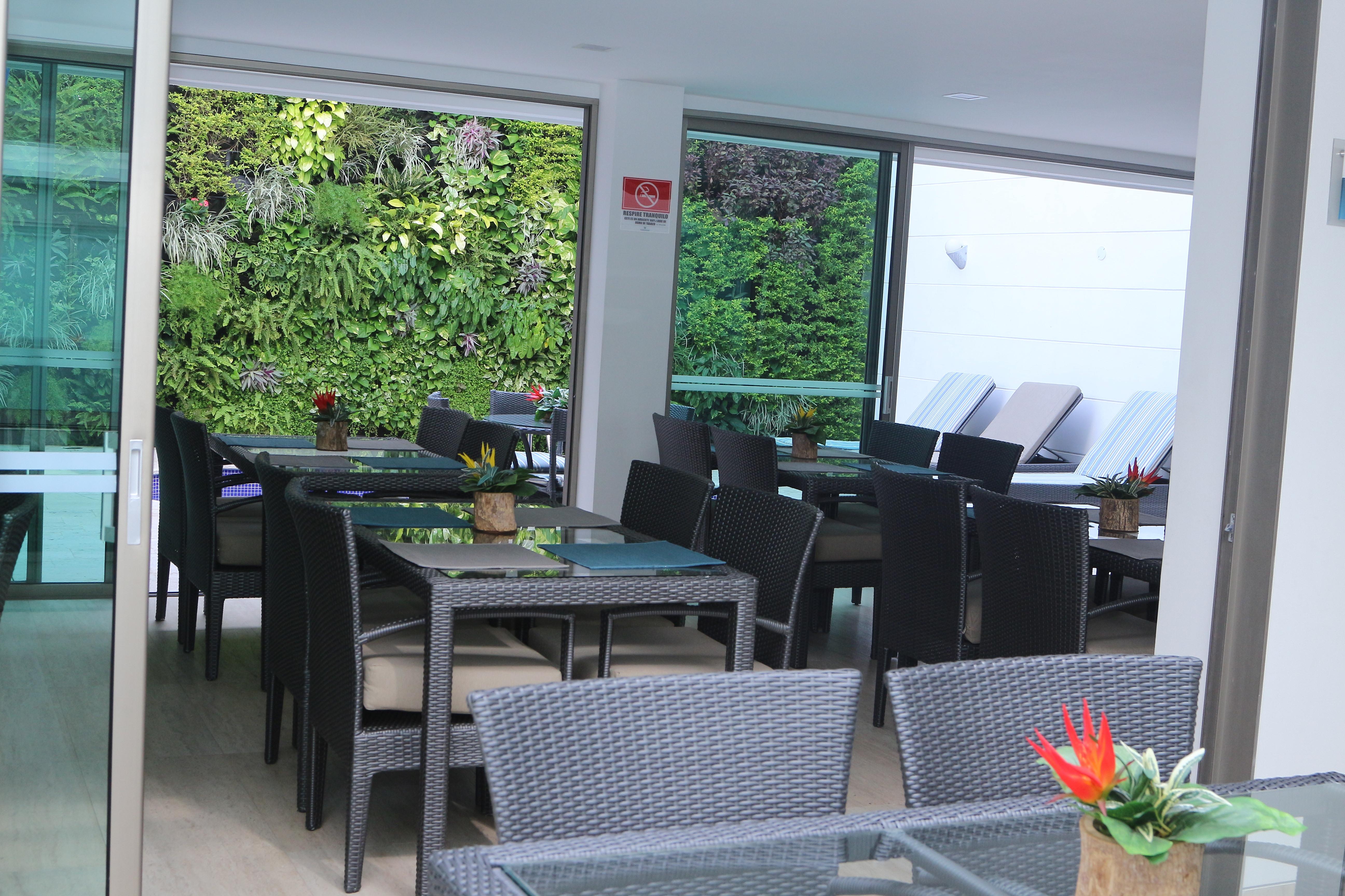 Varanasi Boutique Aeropuerto Hotel 4*