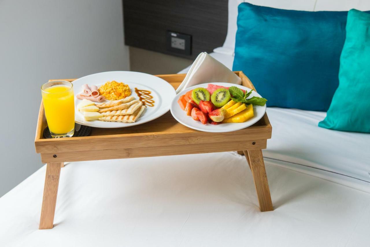 Varanasi Boutique Aeropuerto Hotel 4*