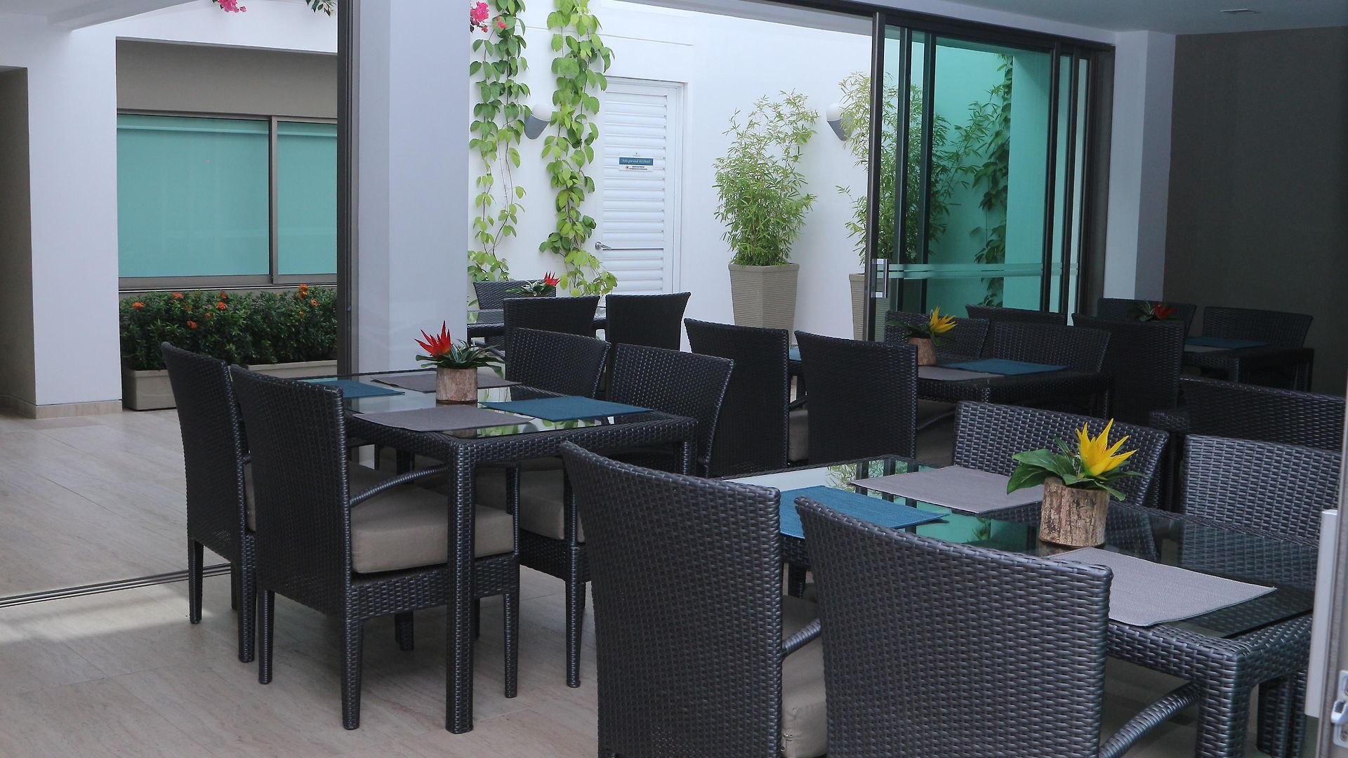 Hotel Varanasi Boutique Aeropuerto 4*