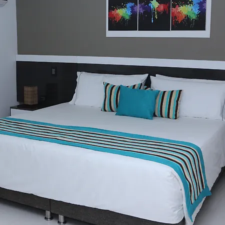 Hotel Varanasi Boutique Aeropuerto 4*